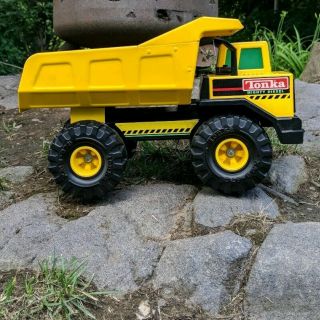 Vintage Yellow Mighty Tonka Metal Dump Truck Xmb - 975