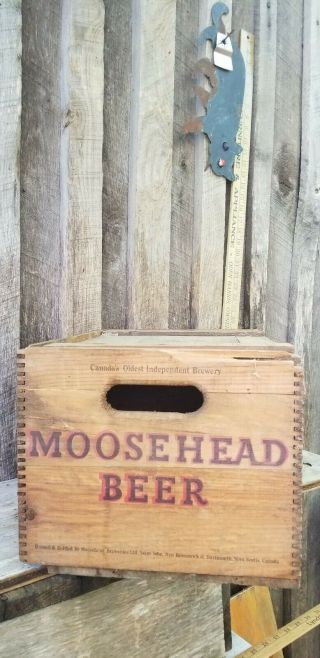 Vintage Moosehead Beer Bottle Canadian Lager Wooden Crate Dovetailed Brewery Box 2