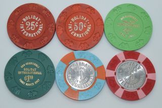 Set Of 6 Holiday International 25¢ - 50¢ - $1 - $5 Casino Chips Las Vegas Nv Diecar