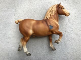 Vintage Breyer Horse 94 Sorrel Belgian Draft Dark Variation Blue Ribbon Sticker