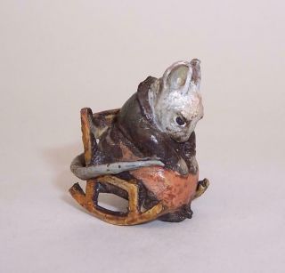 Vintage TINY Granny GRANDMA MOUSE in ROCKING CHAIR Cold Painted Bronze MINIATURE 3