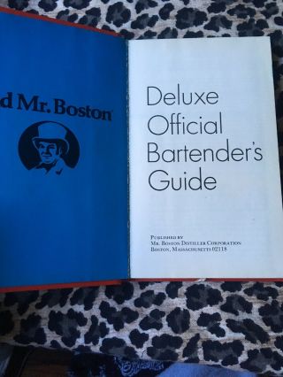 Vintage (1979) Mr.  Boston DELUXE OFFICIAL Bartenders Guide 59th Edition 4