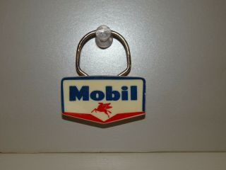 Vintage Mobil Key Chain Ring Sample