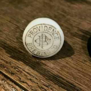 Pre - Pro Providence Beer - Brewing Co Porcelain Blob Top Bottle Cap Providence Ri
