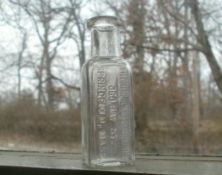 Springfield,  Ma The Highland Pharmacy 360 Bay St 1880s Square Druggist Bottle