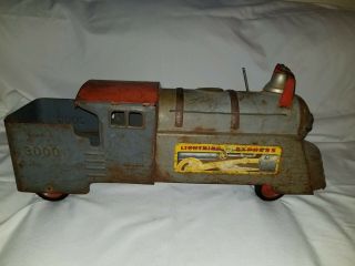 VINTAGE MARX 3000 RIDE ON TRAIN ENGINE - LIGHTNING EXPRESS - FROM 50s ' OR 60 ' S 4