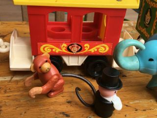 FISHER PRICE Circus Train 991 Locomotive & Cars w/ Animals Ringmaster 1973 Toys 5