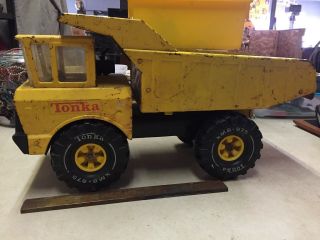 Vtg Metal Tonka Yellow Dump Truck 18” Xmb - 975 Tires