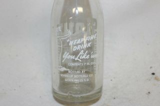 Sioux Beverages Soda Bottle,  7 Up Bottling Co. ,  Sioux Falls,  South Dakota 1952 3