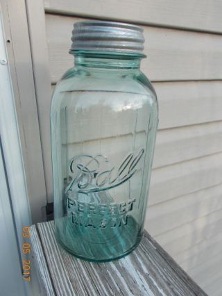 Vintage Ribbed Half Gallon Aqua Ball Perfect Mason Jar W/ Zinc Lid