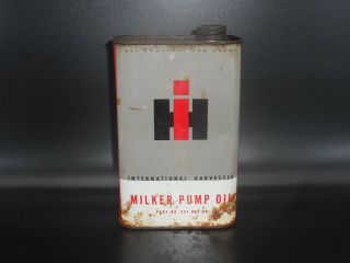 Vintage Ih International Harvester Milker Pump Advertising Tin Quart Oil Can