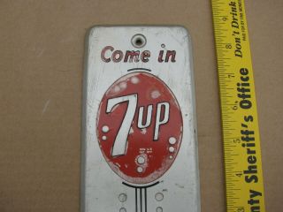 VINTAGE 7UP 7 UP SODA TIN DOOR PUSH ADVERTISING SIGN COLLECTIBLE OLD VINTAGE 4