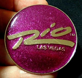 Rare Vintage Lapel Pin Rio Hotel & Casino Las Vegas.  Purple Sparkle
