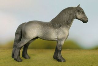 Vintage Artist Resin Classic Size Highland Pony Model Horse By Dawn Deale