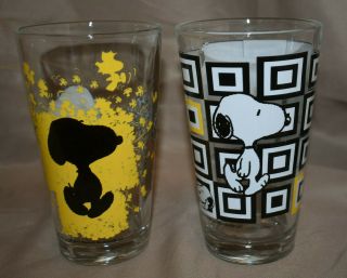Vintage Snoopy Peanuts Drinking Glasses Set Of 2