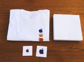 Apple Store Kyoto Open Memorial Limited T - Shirt M Size & Badge & Sticker & Box