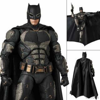 Medicom Toy Mafex No.  064 Mafex Batman Tactical Suit Ver.  " Justice League "