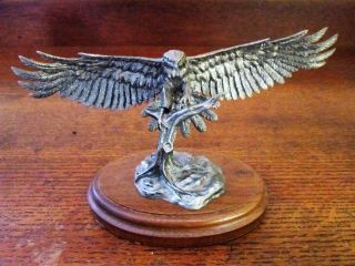 Pewter Winged Eagle In Flight Figurine On Oval Oak Wood Base