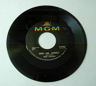45 Rpm Sheb Wooley Meet Mr.  Lonely B/w That 