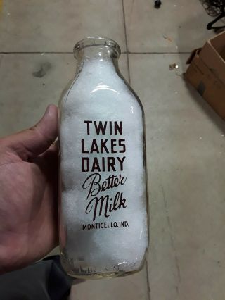 Vintage Twin Lakes Dairy Monticello Indiana 1 Quart Brown Pyro Milk Bottle Rare