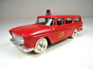Dinky Toys 257 Nash Rambler Station Wagon Fire Chief Car