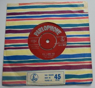 The Beatles - Love Me Do - UK Red Parlophone 7” - ZT 1 A / ZT 1 O - 1962 - HEAR 8