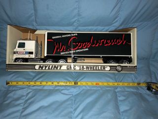 Rare Vintage Nylint Mr.  Goodwrench 21 Inch Steel Semi In The Box
