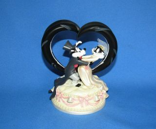 2000 Warner Bros Pepe Le Pew " On Our Day Of Marriage " Cake Topper Figurine