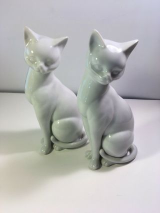 Set Of 2 Siamese Cat Figurines White Ceramic Porcelain Vintage