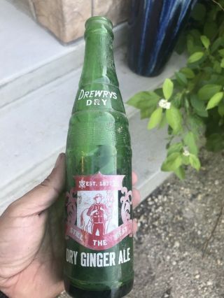 Vintage Drewrys Dry Ginger Ale Soda Bottle 10oz.  Canada 