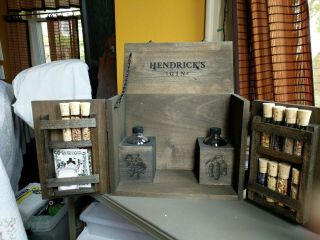 Hendricks Gin Herb Bottle Wooden Handled Carry Case Barware Scotland Bar Booze