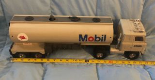 Rare Ertl Oil Company Mobil 22” Steel Semi Truck Tanker
