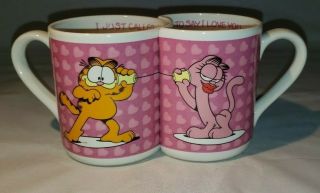 Vintage Garfield And Arlene Kissing Coffee Mugs