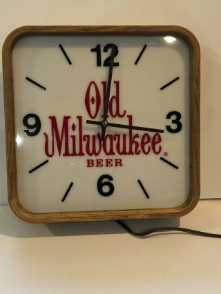 (vtg) 1980s Old Milwaukee Beer Bar Clock Sign Game Room Rare