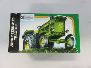 JOHN DEERE 3120 Tractor/Traktor 1:25 Scale Die - Cast Vehicle - Kovap Farm NIB 5
