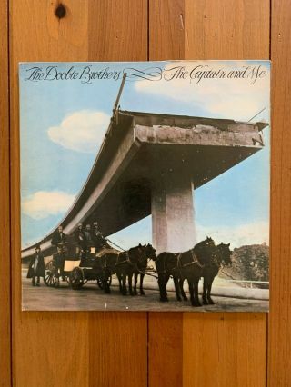 The Doobie Brothers " The Captain And Me " Vinyl 33 Rpm Album Bs - 2694