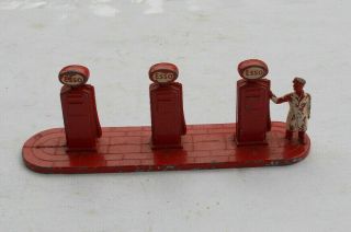 Rare Vintage Diecast 4 " Lesney England Esso Toy Gas Station Pumps Attendant Red