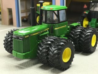 1/64 Ertl John Deere 8850 4wd Tractor