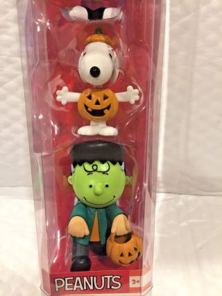 PEANUTS HALLOWEEN 3 PIECE FIGURE SET LUCY COWGIRL SNOOPY PUMPKIN AND CHARLIE HTF 3