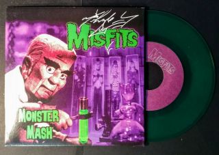 Misfits Monster Mash 7 " Fiend Club Green Signed By Graves Limited 800 Copies