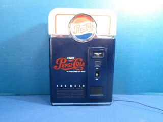 Pepsi - Cola - Vending Machine Radio - Am/fm Transistor - - C1998