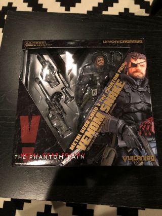 Vulcanlog 004 Metal Gear Solid V Phantom Pain Venom Snake Figure Sneaking Suit