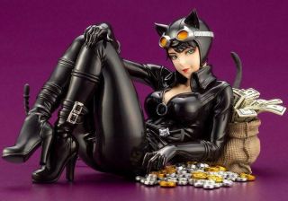 Catwoman Returns Bishoujo Statue,  Koto.  [pre - Order] - Ships Worldwide 8/3/19