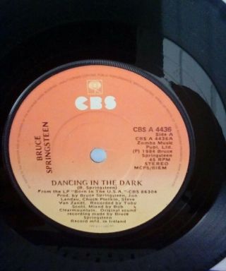 Bruce Springsteen ‎–dancing In The Dark Irish Pressed 1984 Vinyl 7 " Single Cbs