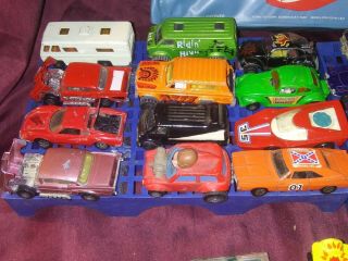Vintage 1970s Tara Toy red car case 27 Hot Wheels Matchbox diecast toy vehicles 2