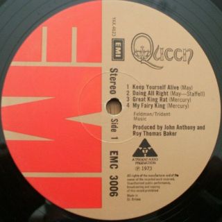 Queen 1 debut LP 1973 1st pressing 3U/3U matrix Kip Huggypoo kissy dead wax 2