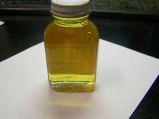 Vintage Winsor & Newton Artist Refined Linseed Oil 2 1/2 Fluid Oz Bottle D - 12 4