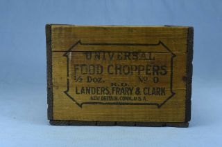 Vintage WOOD UNIVERSAL FOOD No 0 CHOPPERS BOX LANDERS FRARY & CLARK 3
