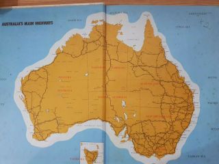 Rigby ' s Australian Road Atlas w Maps Golden Fleece Logos - 1st Edition 1981 2