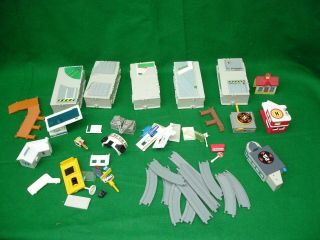 Micro Machines Galoob Funrise - 80 plus Machines and Accessories 7
